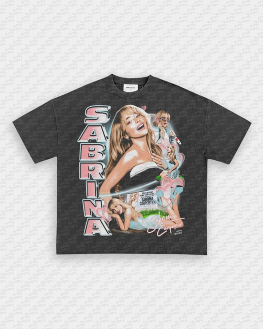 SABRINA CARPENTER V4 TEE - VIP - GAME CHANGERS - GAME CHANGERS GRAPHIC TEE